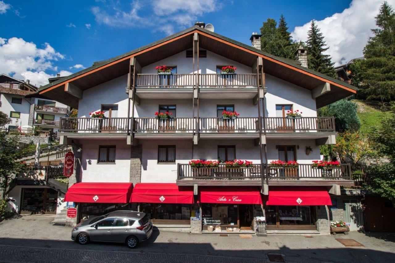 Hotel Meuble Meridiana 발토우르넨체 외부 사진