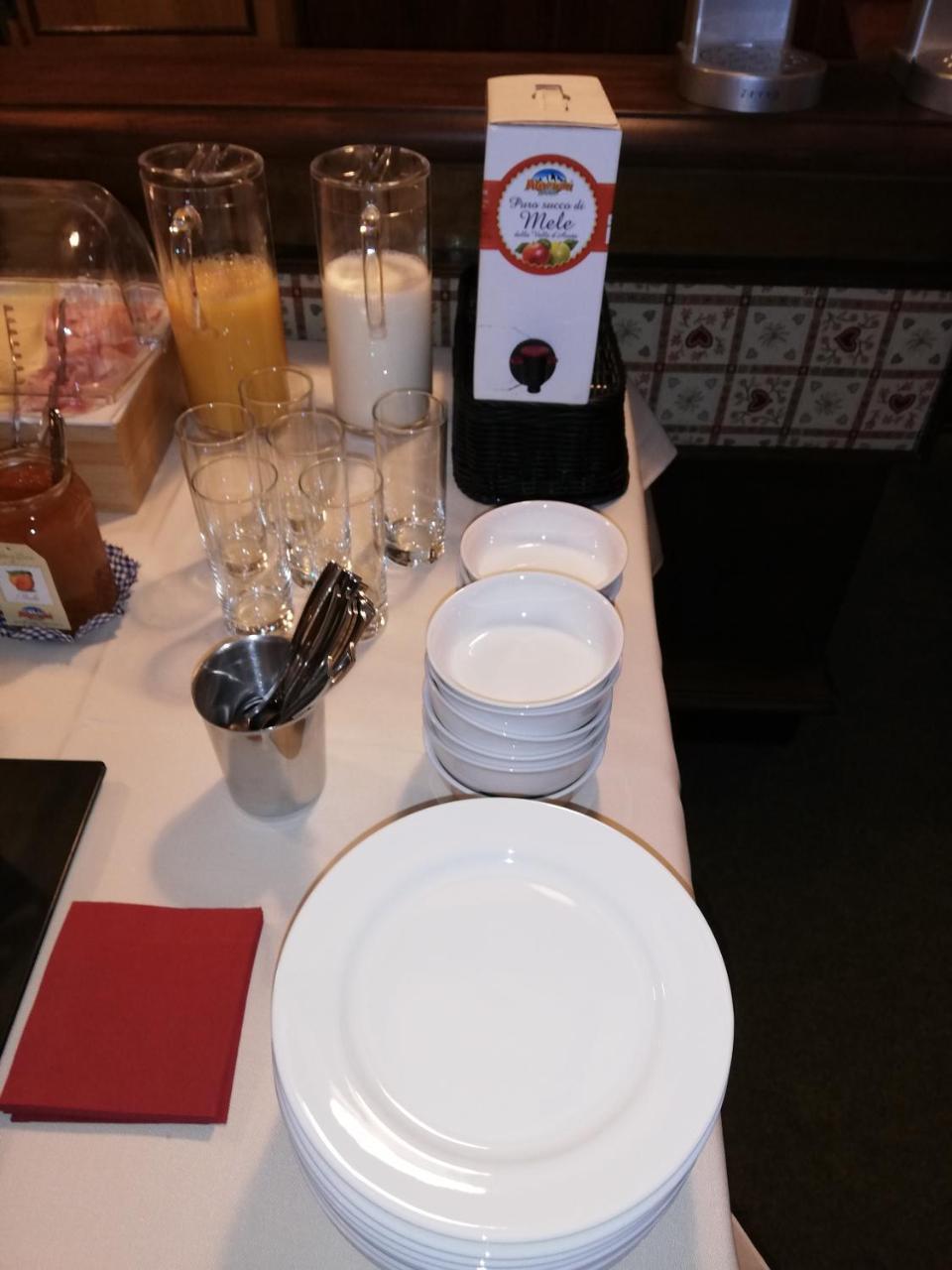 Hotel Meuble Meridiana 발토우르넨체 외부 사진