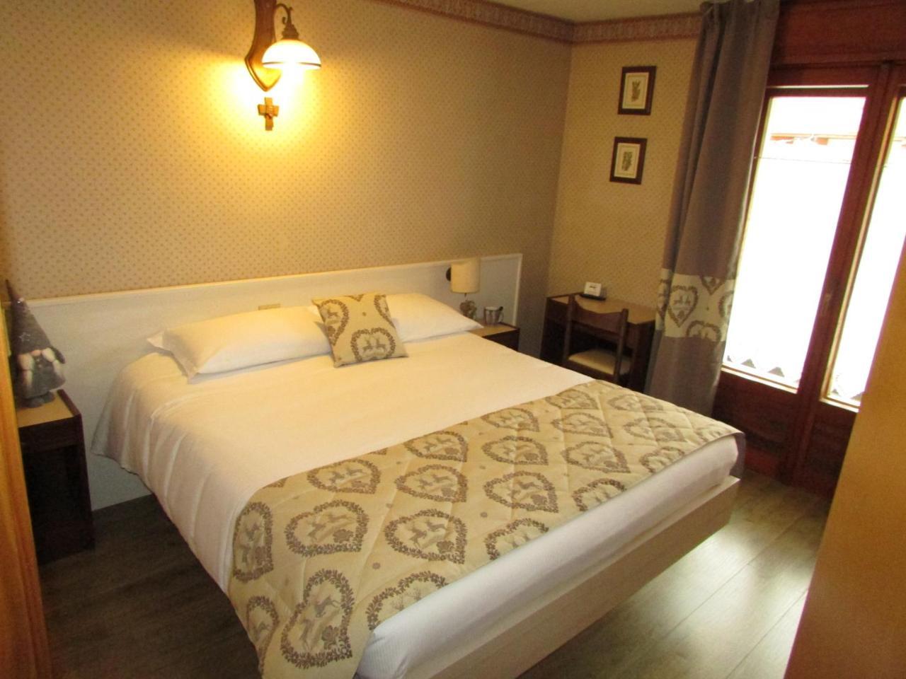 Hotel Meuble Meridiana 발토우르넨체 외부 사진