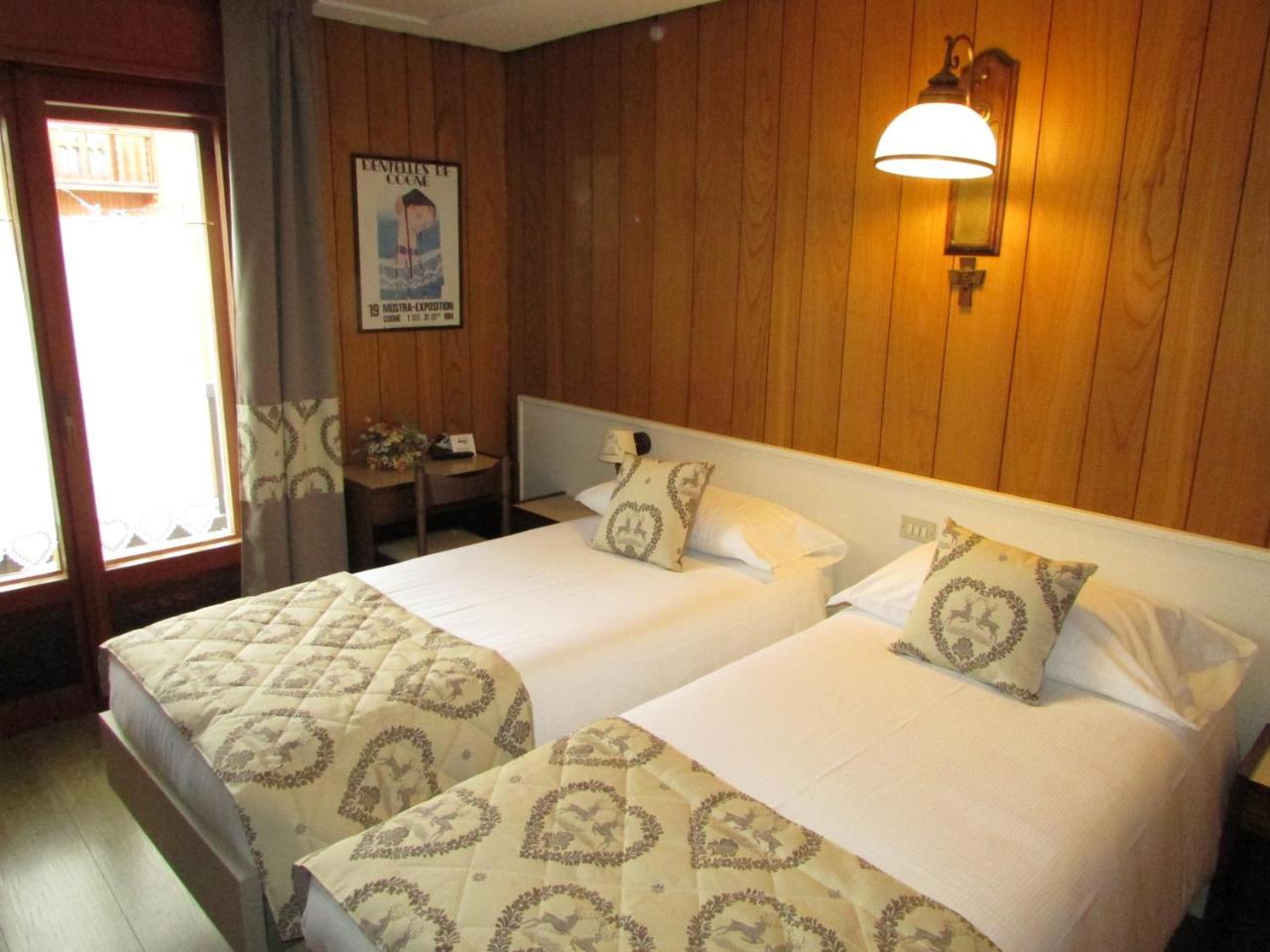 Hotel Meuble Meridiana 발토우르넨체 외부 사진
