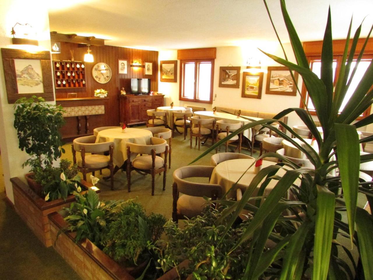 Hotel Meuble Meridiana 발토우르넨체 외부 사진