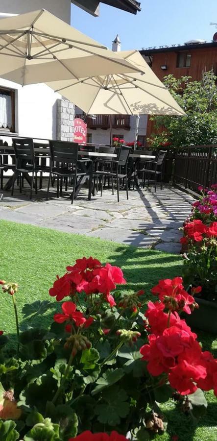 Hotel Meuble Meridiana 발토우르넨체 외부 사진
